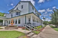 The Cypress Inn Bed & Breakfast Hotels in Conway