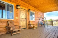 Rustic Bryce Canyon Home w/ Deck on Sevier River! - Parking