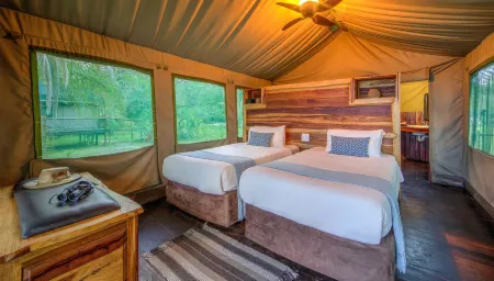 Xaro Lodge Отели в г. Шакаве