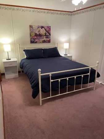 Cozy two bedroom home with ocean view. Quiet and secluded location.