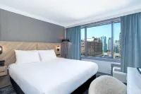 Sandman Hotel & Suites Kelowna Các khách sạn ở Kelowna