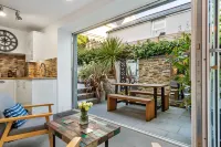Sunbury Villa - Close to Town and Beaches - جاكوزي
