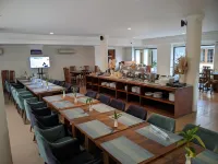 Sare Hotel Yogyakarta (Muslim Friendly) فنادق في Jetis