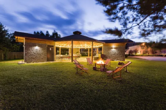 Artis Loft Hotel Отели в г. Жирардув