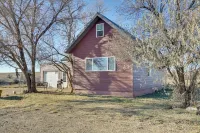 Charming 'Corral Creek Ranch House' in Circle - Pet friendly