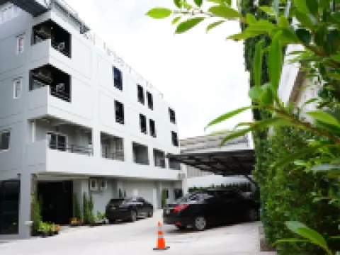 B-Black Hotel Chonburi Hotels near Laem Chabang Port
