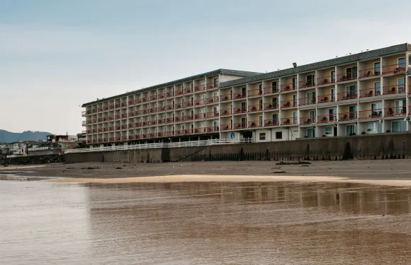 林肯城瑟芙泰茲酒店