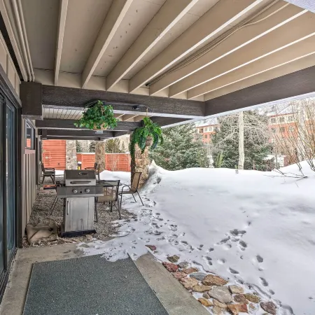 Ski-in/Ski-Out Condo w/ Hot Tub on Copper Mountain