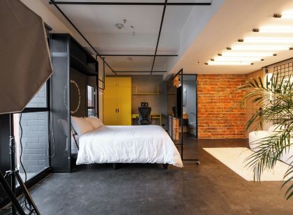 Indie Universe Creative Hotel