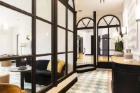 Hôtel l'Arena Hotels in Saint-Aygulf
