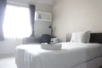 Cozy Studio At Pinewood Apartment Near Unpad Jatinangor Hotel di Jatinangor