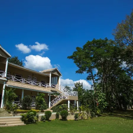 Tiger's Den Resort Bandhavgarh