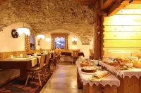 Hotel Fonte Dei Veli Hotels in Panchia