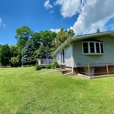 Does your dog need a vacation? We are people and pet friendly!