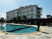 Asian Buddha Hotel - piscine