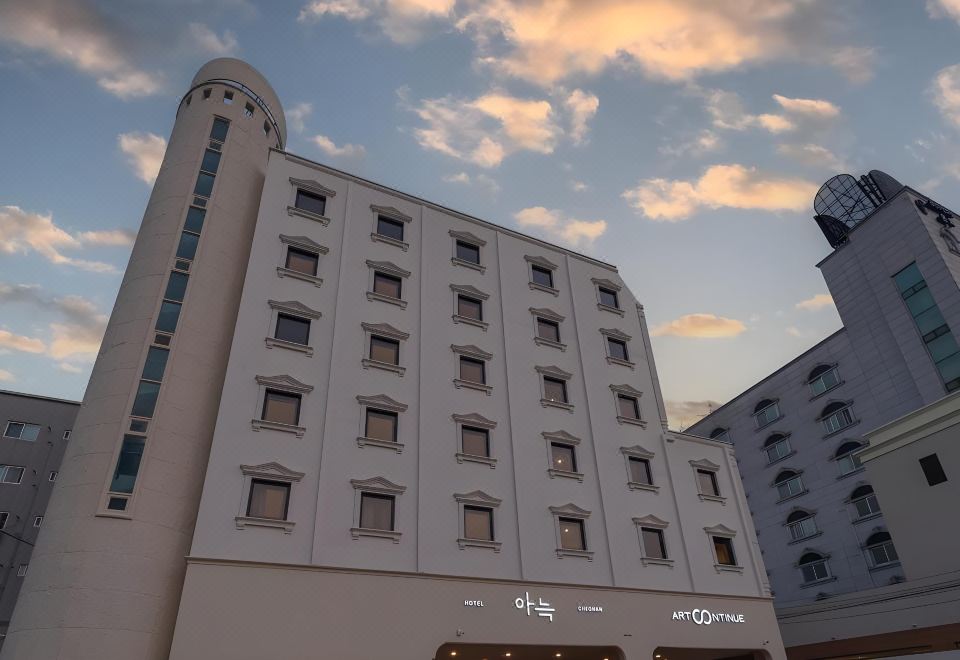 아늑 호텔 객실 내부