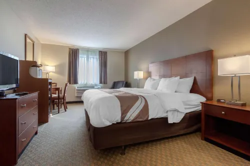 Quality Inn Hays I-70 - Pet Friendly
