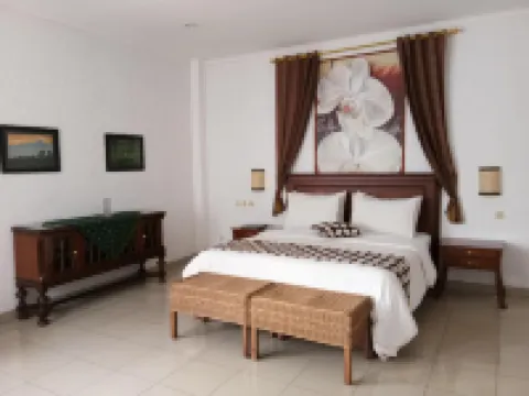 Villa Venety's Lembang by Bwb