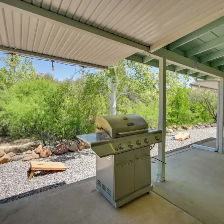 Near Hiking Creekfront Verde Valley Retreat