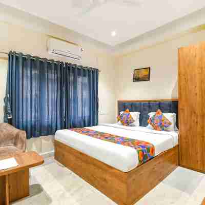 FabHotel Prime the Golden Plaza - Nr Tarapith Temple Rooms