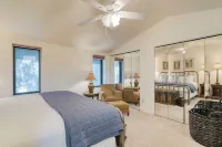 Vail Vista Mountain Retreat w/ Balcony & Views, Near Vail Ski Village