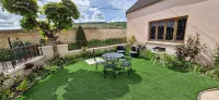 Maison Au Pied Des Vignes Hotels in Vosne-Romanee