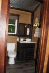 The Bear Den (Secluded in Amish Country and peaceful)