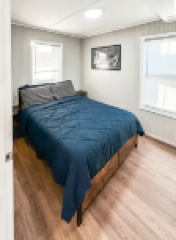 Fowl Hooked Lodge •Houseboat in Venice Marina•Sleeps 8 •3 Bedrooms •2 Full Bath