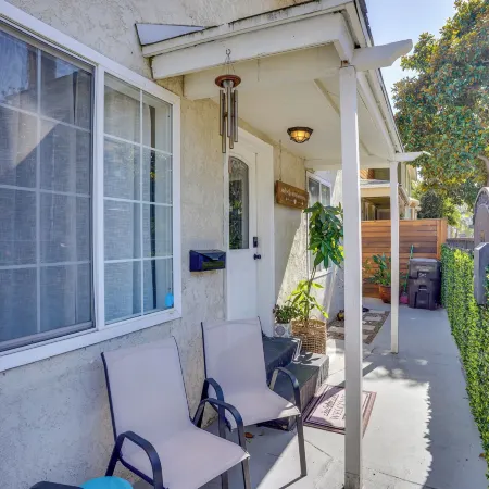 Super Walkable! Historic Home in Dtwn Long Beach