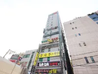 釜山綠山汽車旅館 下端附近的飯店