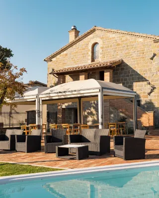 Tenuta Borgo Santa Cecilia - Airport Shuttle