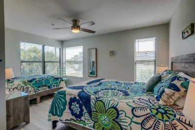 Heated Pool, Rooftop Terrace and Grilling Area - Charming Coastal Escape