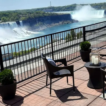 THE BROCK NIAGARA FALLS FALLSVIEW, TAPESTRY BY HILTON