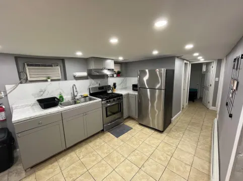 2-bedroom apartment near AirPort Hotels in Hillside