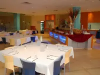 Adi Hotel - Bữa sáng