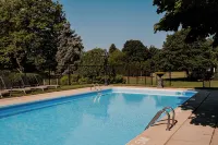 Hessenland Inn & Schatz Winery - Beach