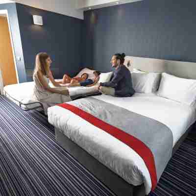 Holiday Inn Express Aéroport de Genève Rooms