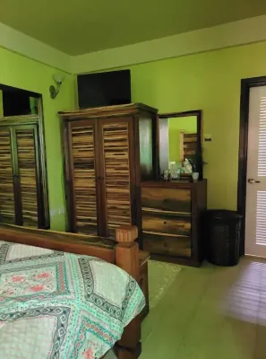 12 Star Villa 2 brCosy one bedroom fully loaded 5 min walk Darren Sammy cricket Hotels in 