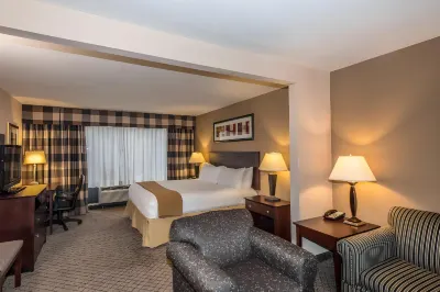 Holiday Inn Express & Suites Lavonia
