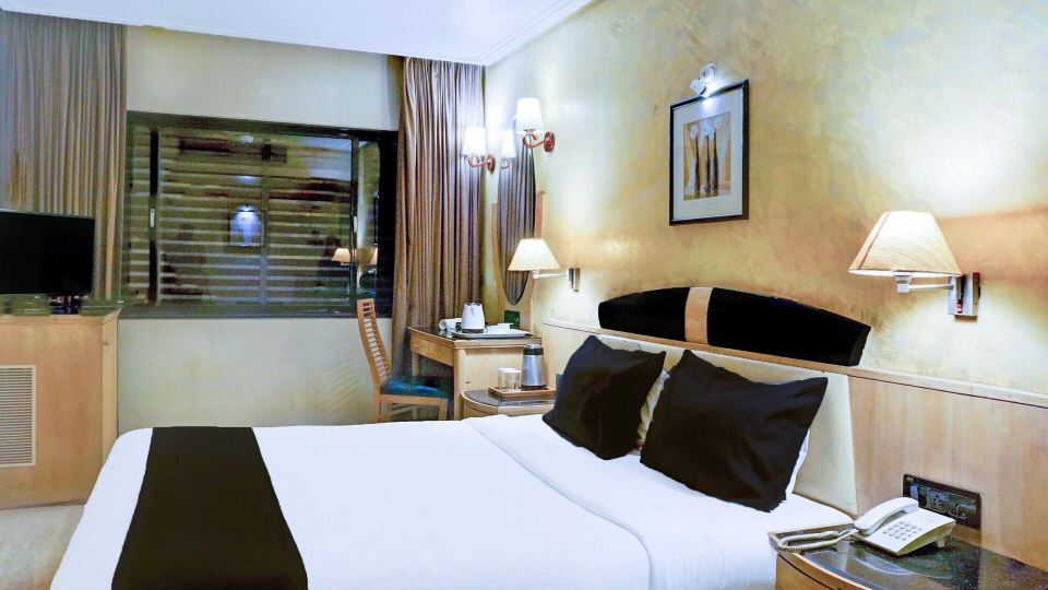 Deluxe JM Road Krishna Presidency