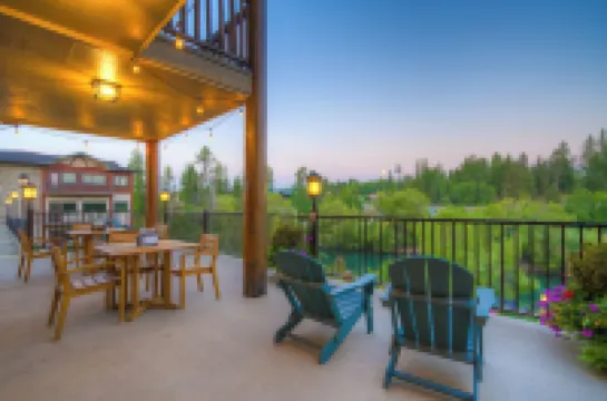 Whitefish Riverfront Hotel