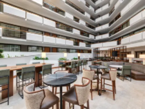 Embassy Suites by Hilton Tysons Corner Các khách sạn ở Tysons