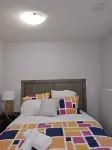 Sit back and relax in this calm, stylish space at Springfield Kensington! Hoteles en 
