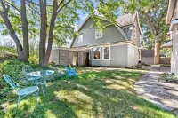 Private full-floor upstairs 2 bedroom apartment @13th & Grand