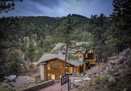 As Seen on TV: Boulder Mountain Retreat - 6 Bedroom, Walkable to Pearl, 2 Acres