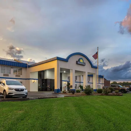 Days Inn by Wyndham Madisonville