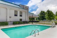 Quality Inn Hotels in Lumberton