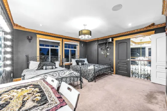 Royal Boutique Hotel