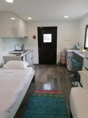 Land and sea study with heated pool Santo Isidoro 호텔