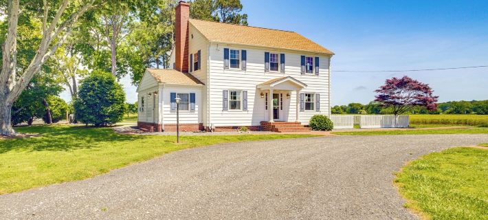 Updated Cape Charles Home ~ 2 Mi to Beachfront! Hotels in Northampton County